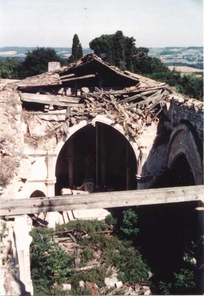 En 1971, la toiture et les voutes se sont effondrées